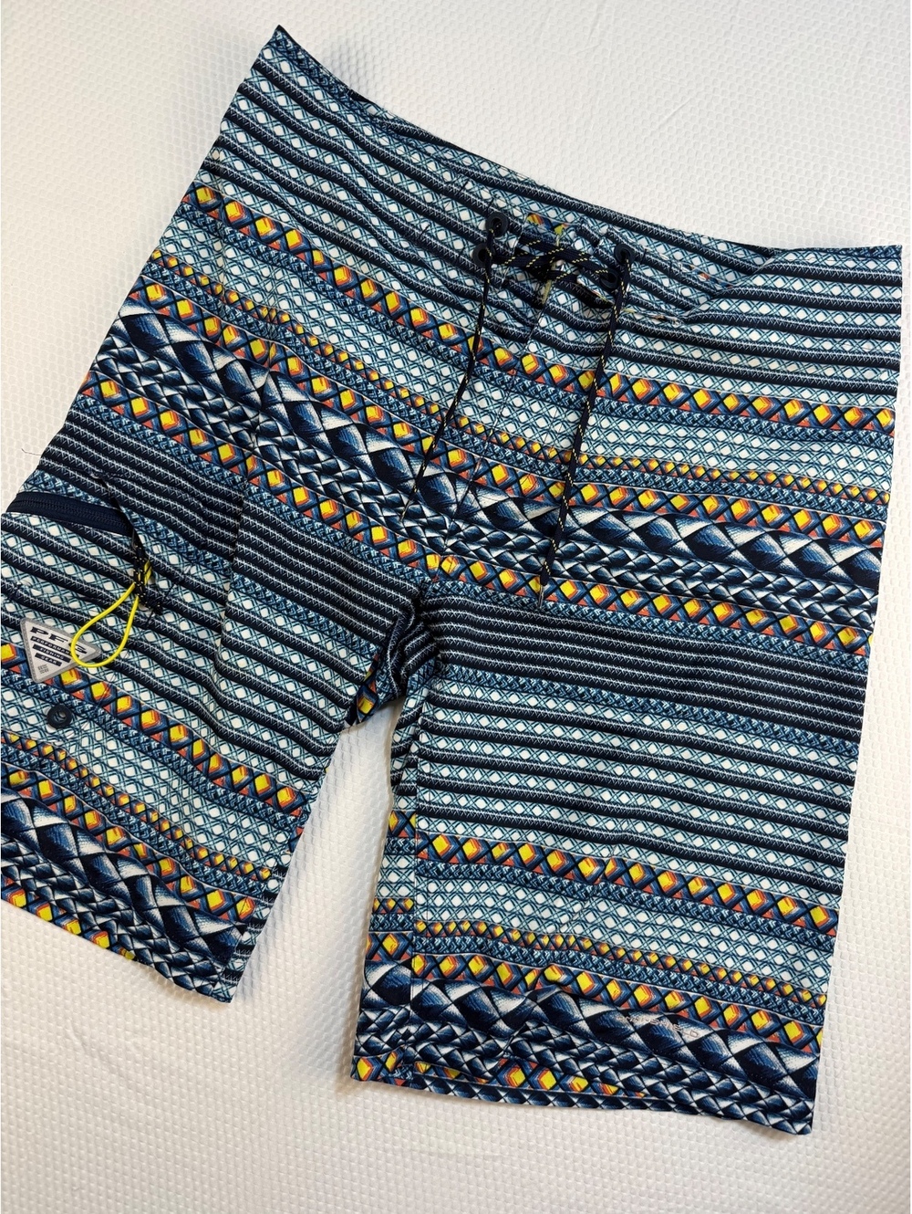 Columbia PFG Offshore Men's 34 Board Shorts Omni-Shade Fishing Geometric Blue